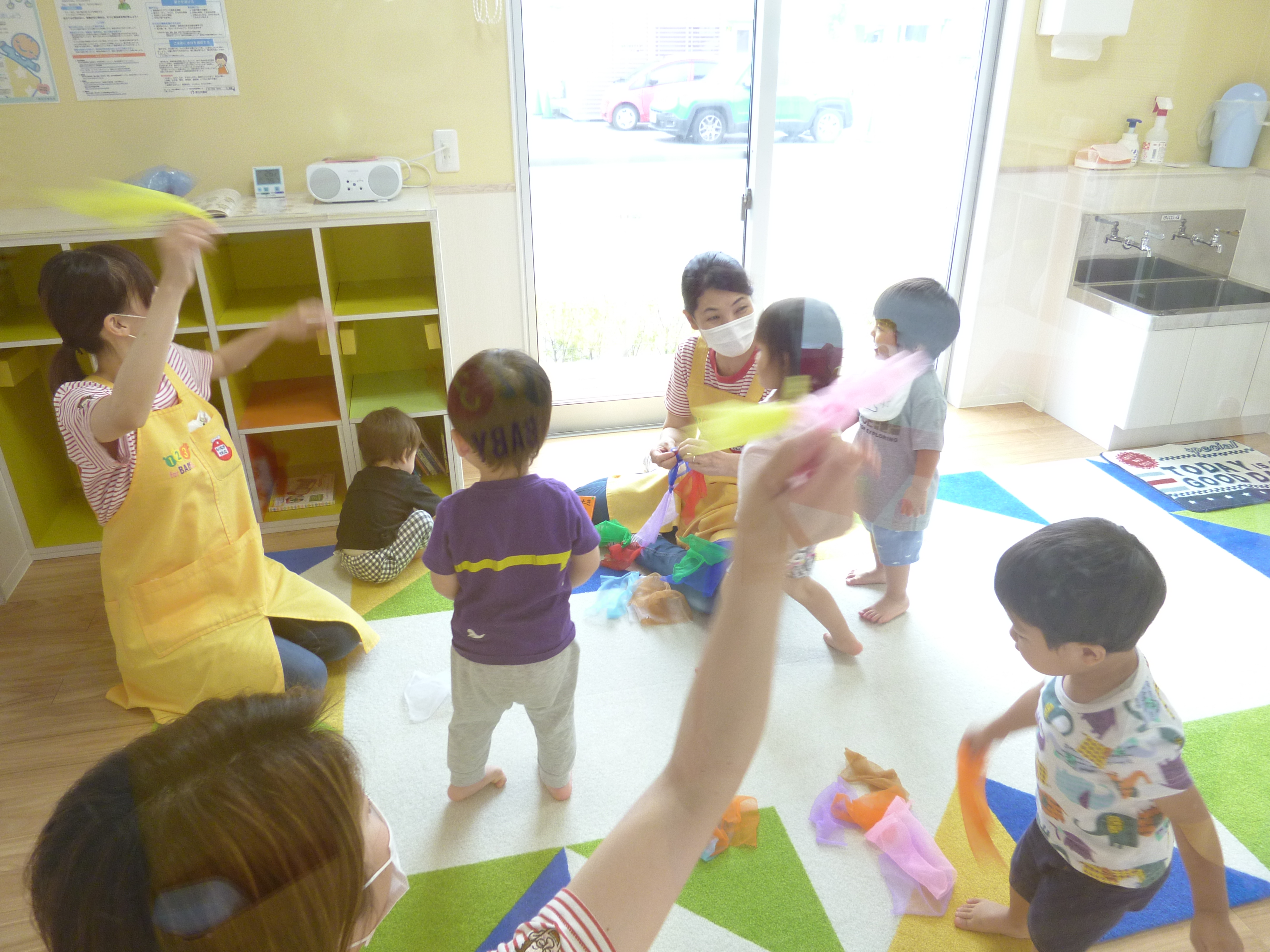 みんなで遊ぶとたのしいな(^^♪